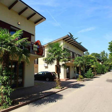 Apartments In Peschiera Del Garda 22097 Eksteriør bilde